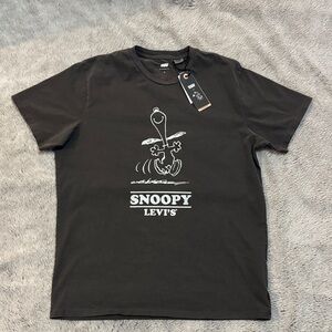 Levi's Black Snoopy Graphic Tee